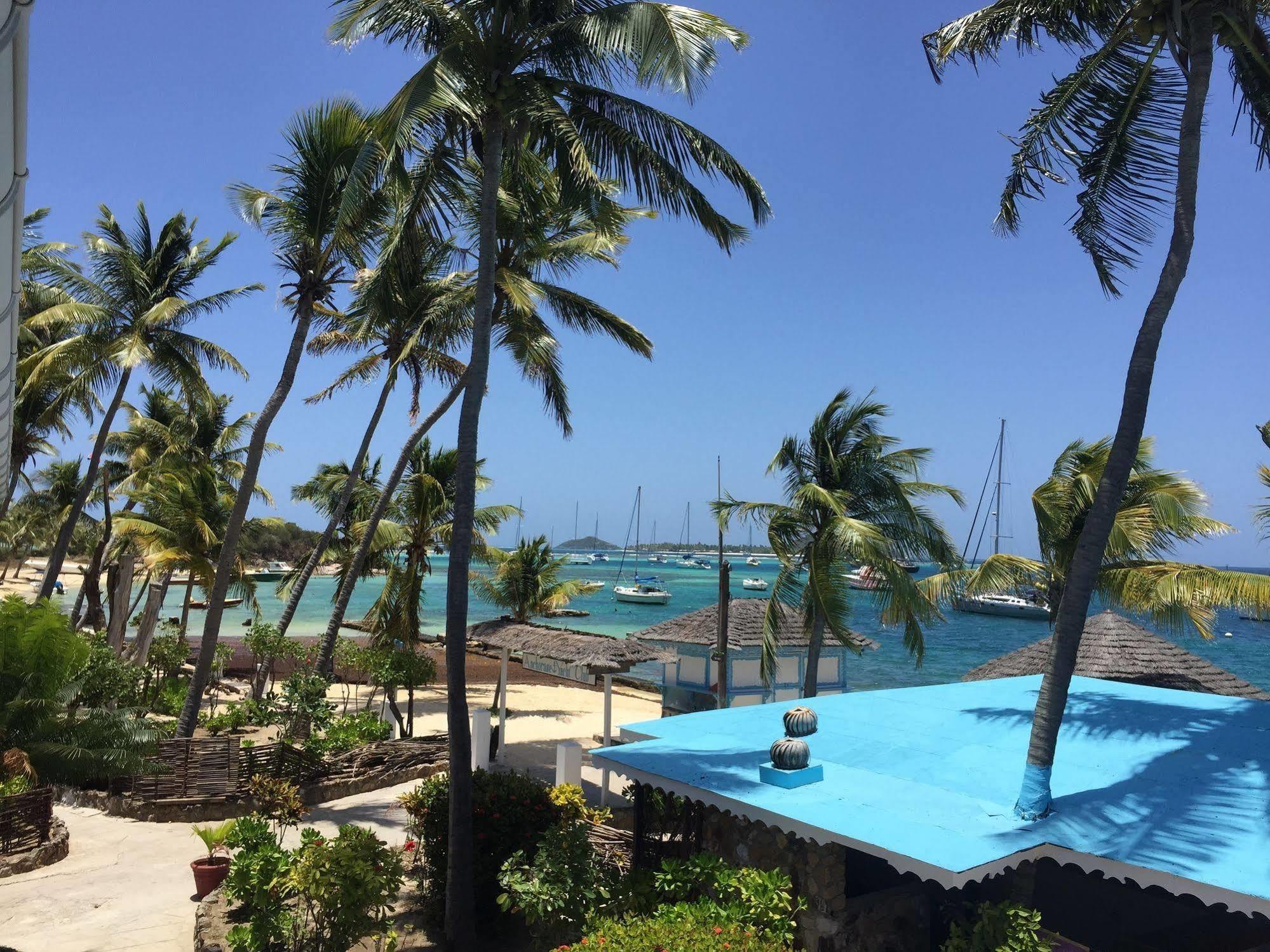 ᐉ ANCHORAGE YACHT CLUB HOTEL ⋆⋆⋆ ( UNION ISLAND, SAINT VINCENT AND THE  GRENADINES ) REAL PHOTOS & GREAT DEALS